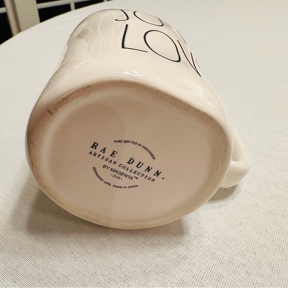 RAE DUNN “SO IN LOVE” COFFEE MUG GREAT CONDITION FARMHOUSE DECOR COLLECTIBLE - Picture 4 of 4